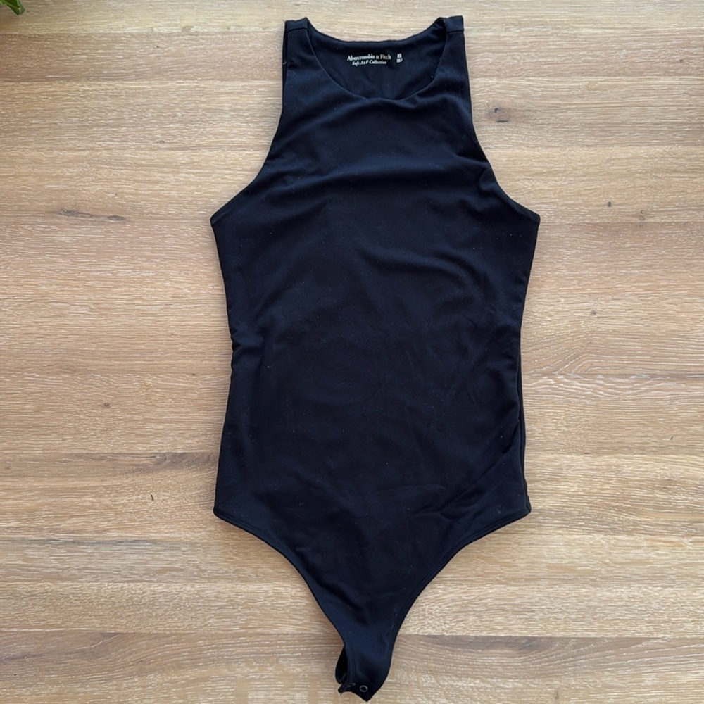Abercrombie Women’s Double LayeredSeamless Fabric Scuba Bodysuit